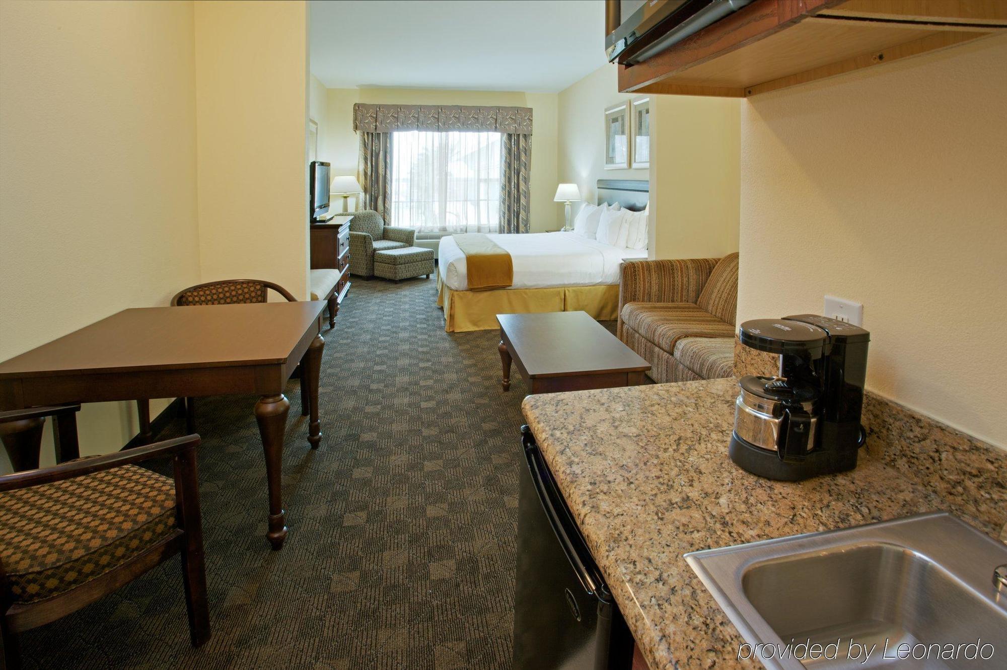 Holiday Inn Express Pearland By Ihg Pokoj fotografie